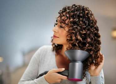 Укладка волос в домашних условиях: быстрые способы создания эффектной причёски с фото