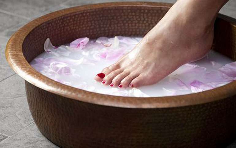 Молочная ванночка для ног